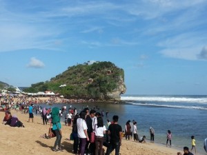 Pantai Indrayanti di siang hari
